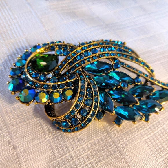 Large beautiful brooch - Picture 3 of 4